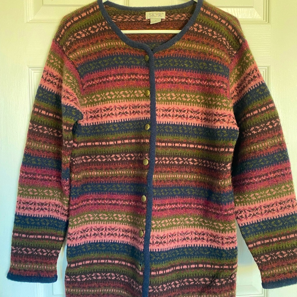 SKYR Nordic Cardigan Medium